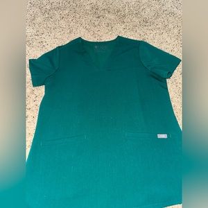 Figs Scrub Top Hunter Green size Small